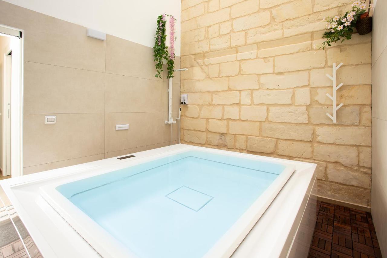 Don Carlo Suite Relais Free Parking - Lecce Selection Экстерьер фото