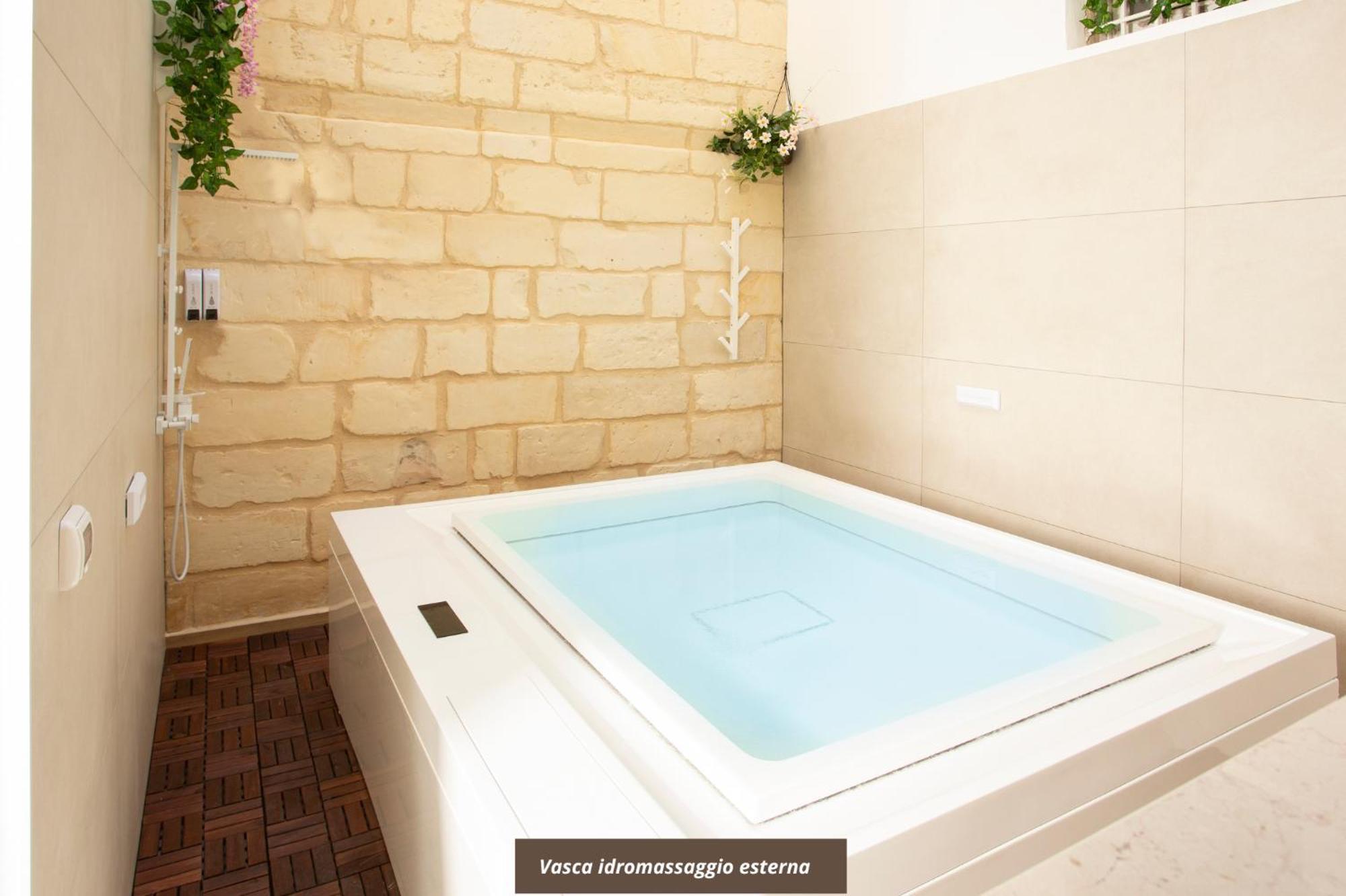 Don Carlo Suite Relais Free Parking - Lecce Selection Экстерьер фото